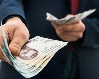 Виплати до 1 мільйона гривень: кому в Україні гарантували додаткову компенсацію
