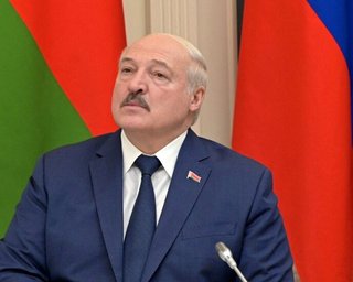 "Лялька Путіна": президент Польщі звинуватив Білорусь у підтримці війни проти України (відео)
