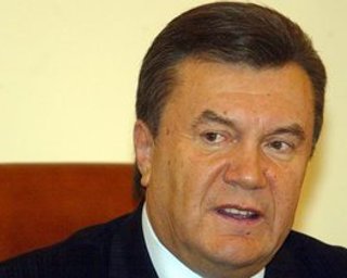 Янукович будет тянуть время с освобождением Тимошенко, - СМИ