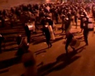 Египтяне вновь попытались штурмовать посольство США в Каире 