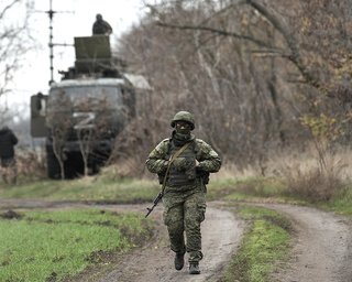 ЗС РФ увірвались до прикордонного села на Сумщині та депортували понад 50 мешканців, — ЗМІ (відео)