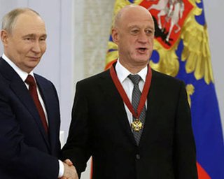 Француз помогал обходить санкции РФ: раскрыта теневая сеть соратника Путина в Европе (фото)