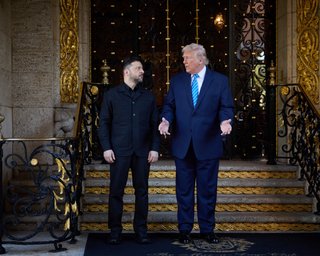 Трамп погрожує Гренландії: Зеленський розповів, чи відправить Україна свої війська на острів
