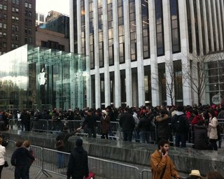 За три дня Apple продала 5 млн. новых iPhone