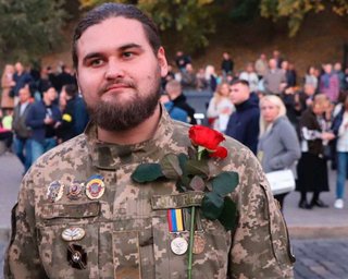 Протесты под ОП: подозреваемого в битье окон ветерана АТО отправили под домашний арест (видео)