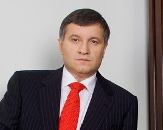 Аваков обвиняет НБУ в уничтожении его бизнеса