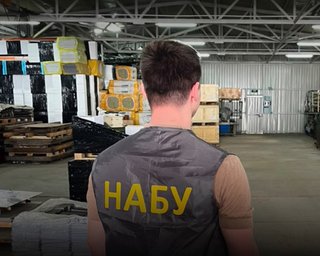 Штабелі запчастин для бронетехніки: НАБУ викрило схему в оборонці на ₴350 мільйонів (фото)
