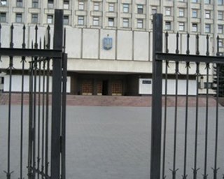 ЦИК получил первые данные из заграничных участков