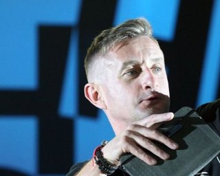 "Эта власть не дает нам жить", - Жадан разразился гневной тирадой из-за отмены концерта в Харькове