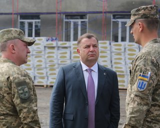 Будущих военных ВСУ на Донбассе "мотивируют" премией в размере 3 тыс. гривен