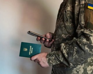 Без посещения ТЦК: кому в ноябре автоматически продлят отсрочку от мобилизации