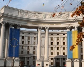  МИД раскритиковал резолюцию Сената США о возможных санкциях против Украины