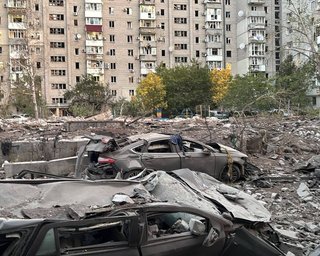 РФ ударила по Кременчугу ракетами: в городе масштабные разрушения (фото, видео)