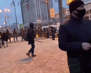 Митинги в России: видео с нападением на ОМОН помогала распространять АП Путина, - СМИ