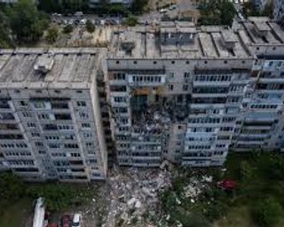 Взрыв на Позняках: полуразрушенный дом укрепят, а потом снесут