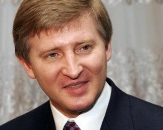 В Лондоне начат круглосуточный и бессрочный пикет квартиры Ахметова