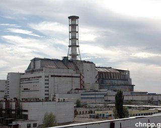Строительство объекта "Укрытие" на ЧАЭС начнется 26 апреля, - Янукович