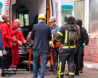 Удар без повітряної тривоги: РФ атакувала "Укрзалізницю" в Запоріжжі, є тяжко поранені (фото)