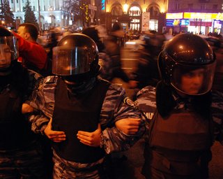 В МВД объяснили, почему охраняли митинг Калашникова в День свободы 