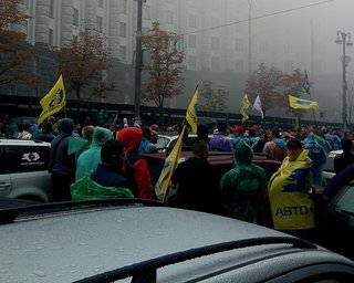 Восстание "евробляхеров". Чего добиваются владельцы автомобилей на еврономерах