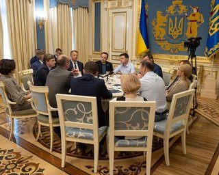В АП утверждают, что стенограмма встречи Зеленского с главами фракций не редактировалась