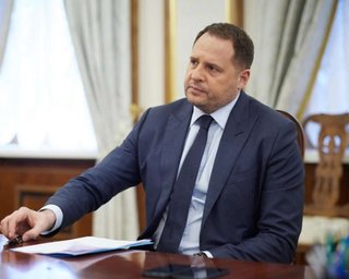 "Інтенсивна терапія": Єрмак за чотири дні одужав від коронавірусу