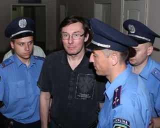 Свидетеля по делу Луценко прокуратура допрашивала ночью