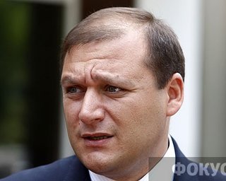 Добкин рассказал, где Харьков взял деньги на красные флаги