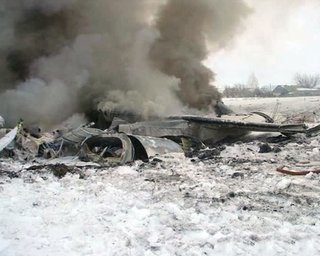 При крушении пассажирского самолета под Алма-Атой погибли 20 человек