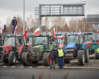 "Под влиянием российских агентов": в МИД Польши отреагировали на провокации на границе