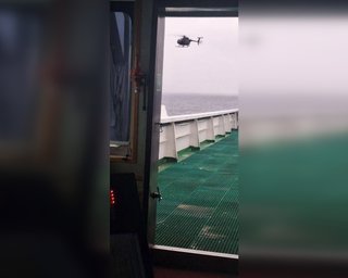Американський десант намагається захопити російський танкер, — Reuters (відео)