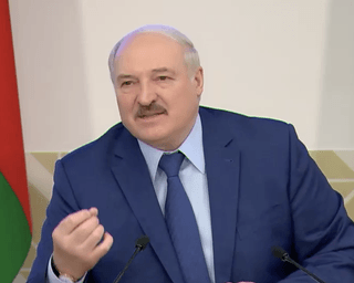 "Захід зливає": Лукашенко прокоментував заяви Польщі щодо зерна та зброї Україні