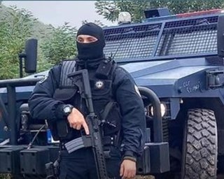 "Терористична атака" на Косово: на вулицях стрілянина, є жертви (відео)