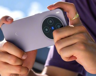 Смартфоны с камерами профессионального уровня: новая серия Vivo X500 уже близко (фото)