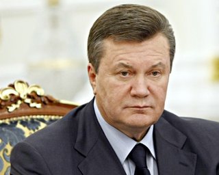 Янукович намерен лично контролировать выборы