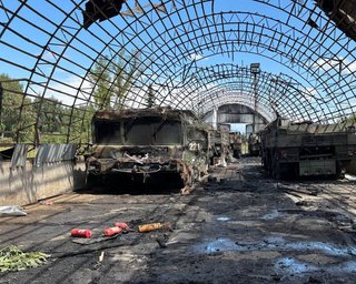 Сожжены "Искандеры" и "Панцирь-С1": в сети показали последствия атаки на полигон "Молькино"