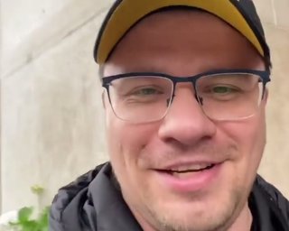 "Держитесь!": российские артисты Харламов и Бортич поддержали протестующих в Беларуси