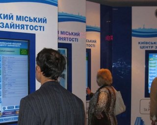 "Уровень безработицы в Украине серьезно сократился", — экономист Глеб Вышлинский