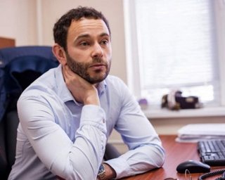 Журналист Дубинский от "Слуги народа" выиграл выборы у депутата от БПП Кононенко