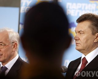 Более половины украинцев не одобряют работу Януковича, - опрос