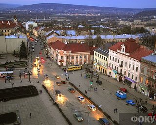 Места в Черновицком облсовете поделили 10 партий