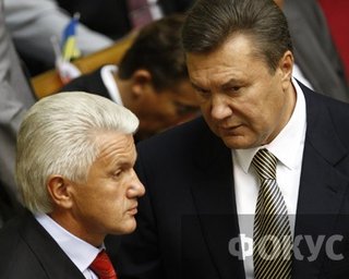 Литвин пообещал Януковичу "более крепкое" сотрудничество