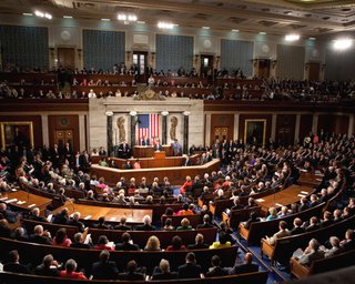 Палата представників США схвалила нову велику допомогу Україні і жорсткі санкції проти РФ