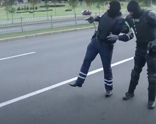 В Беларуси еще два наезда на правоохранителей, один госпитализирован