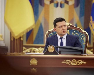 Украина под руководством Зеленского стала "пороховой бочкой", — колумнист Washington Times
