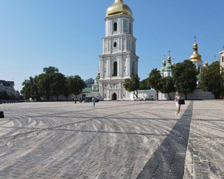 Дрифт от Red bull на Софийской площади в Киеве: прокуратура хочет изъять автомобили