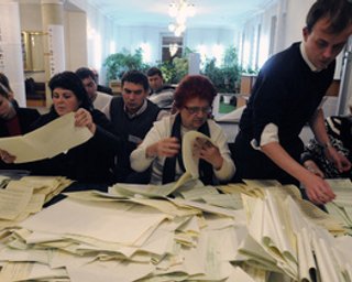 В киевском округе №223 свободовец Левченко опережает Пилипишина