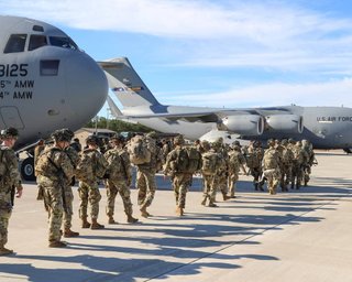 США направили 5 тыс. военных в Афганистан на фоне сдачи очередного города без боя (фото)