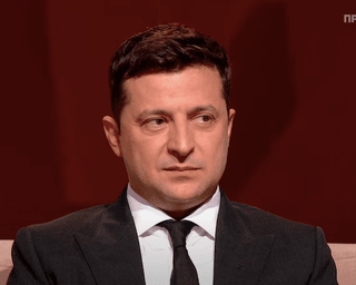 "Украина начала превращаться в гуманитарную страну", — Зеленский о результатах ВНО по математике