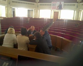 Регионалы пришли в Раду к блокирующим оппозиционерам
